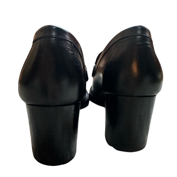 Ferragamo Heeled loafer with Gancini ornament size 37 - Picture 3 of 6